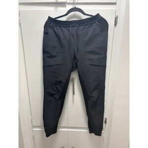 Men’s Lululemon joggers / sweatpants